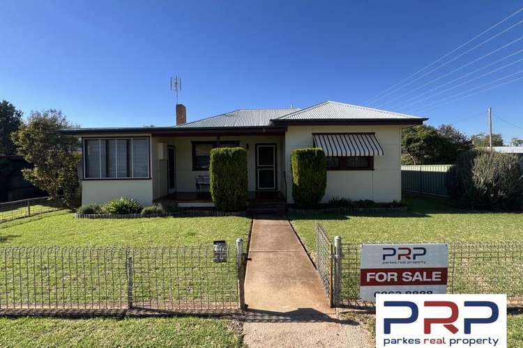 2 Sydney Street, Parkes NSW 2870