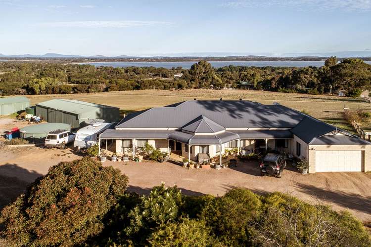 15 Island View, Monjingup WA 6450