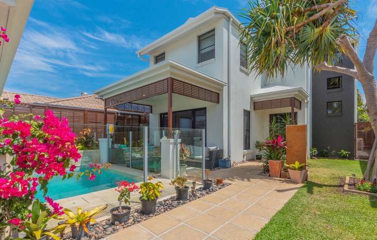 9 Walsh Street, Redcliffe QLD 4020