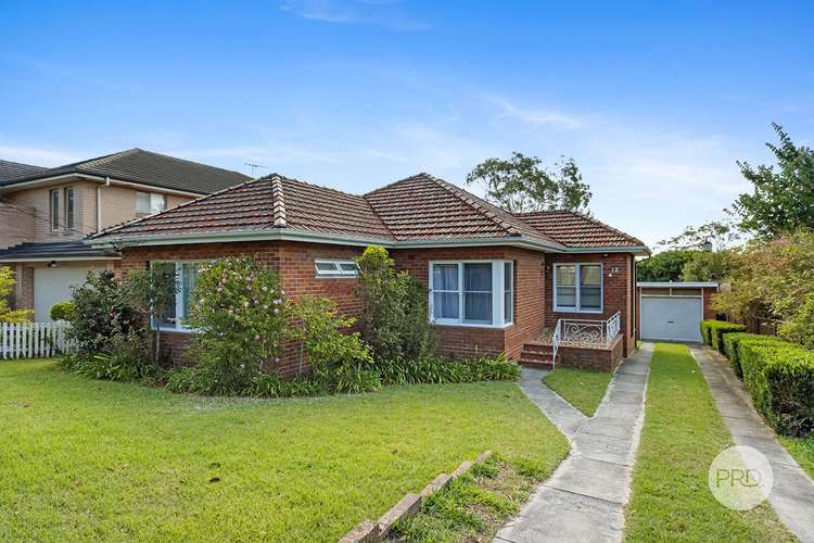 12 Lloyd Street, Oatley NSW 2223