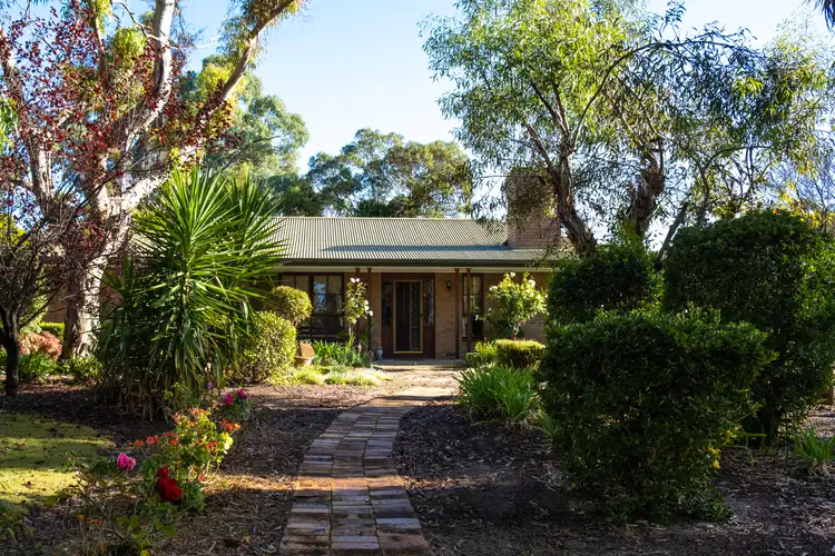 10 Fulwood Avenue