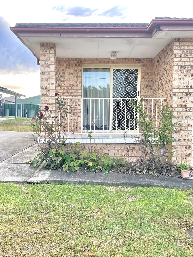 17 Warrego Drive
