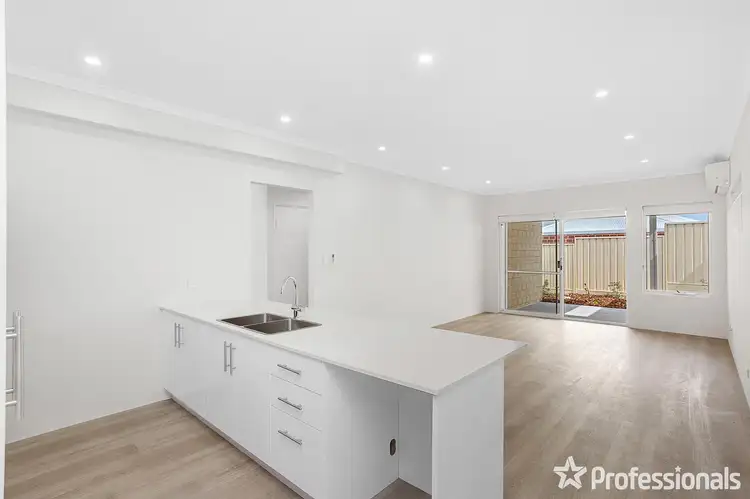 Fifth view of Homely house listing, 31 Coot Way, Tapping WA 6065