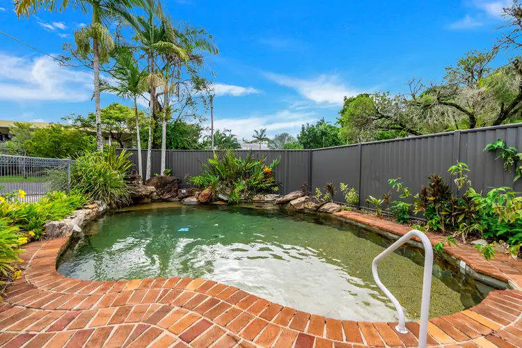 2 McPherson Close