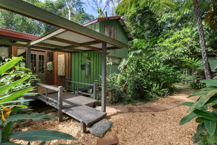 30 Kuranda Crescent