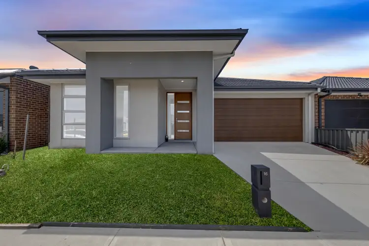 16 Eremaea Road