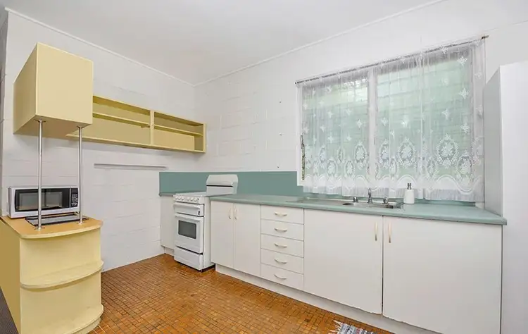 Sixth view of Homely block of units listing, 1,2,3/34 Coral Street, Saunders Beach QLD 4818