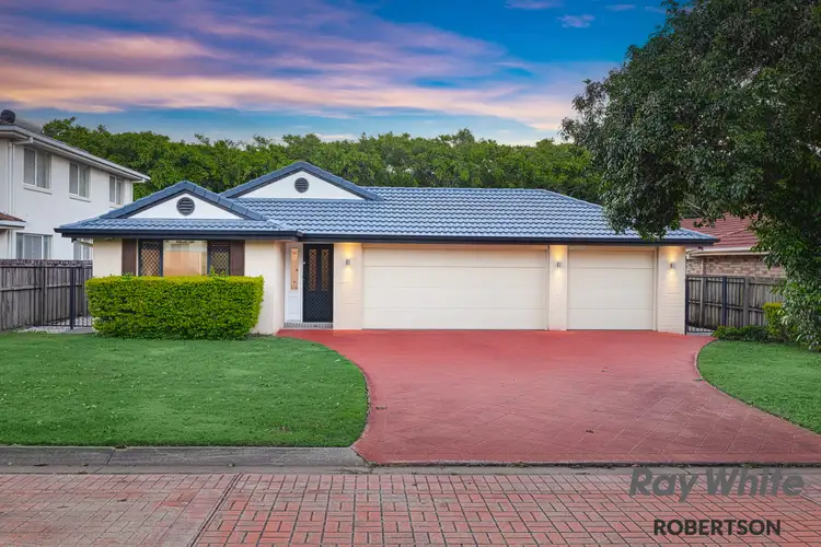 10 Cheltenham Close