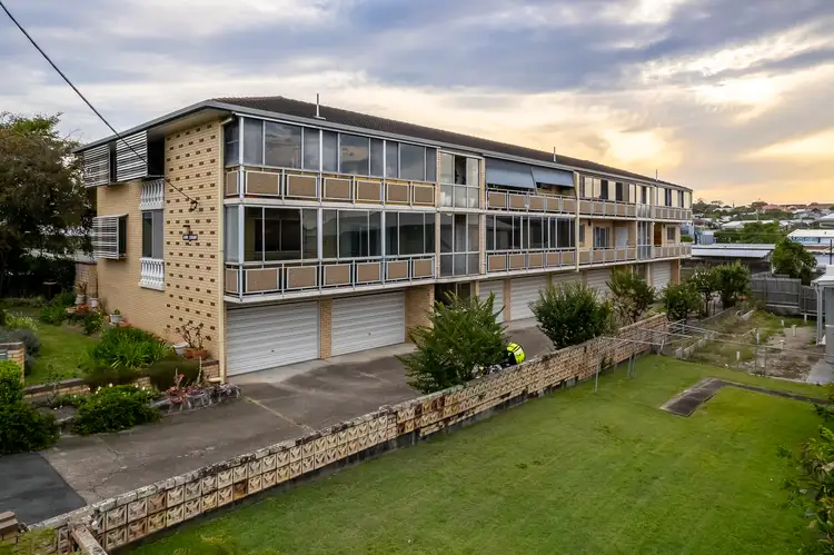 38 Emerald Street