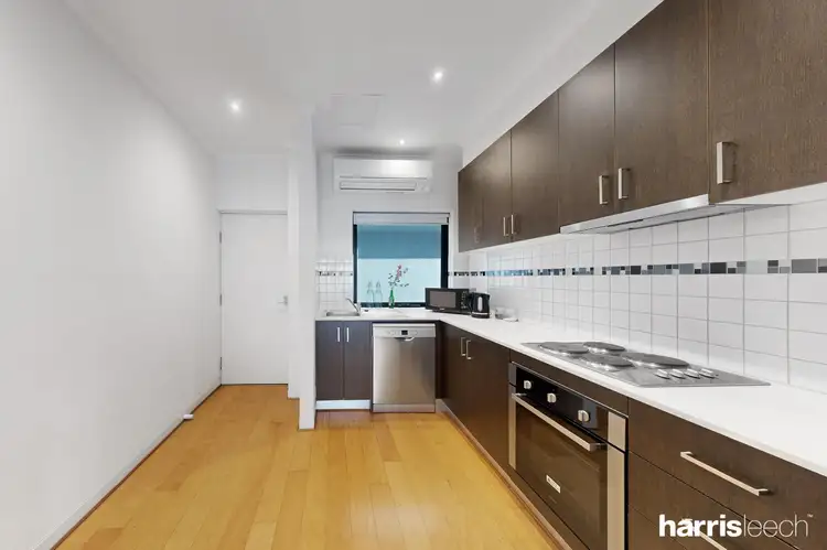 Fourth view of Homely apartment listing, 5/27 Hope Street, Brunswick VIC 3056