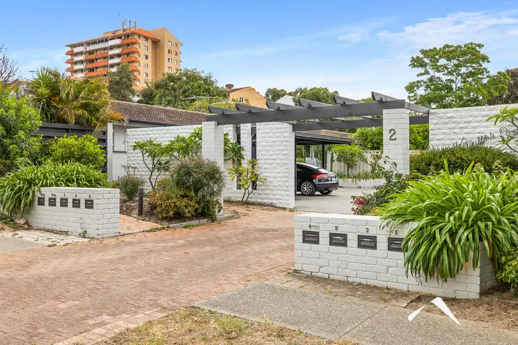 2 Queens Crescent