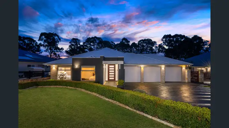 3 Crystal Downs Close