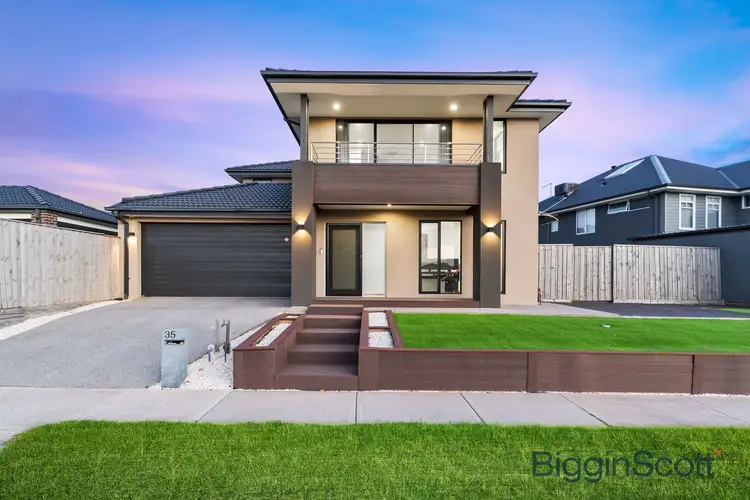35 Riverstone Promenade
