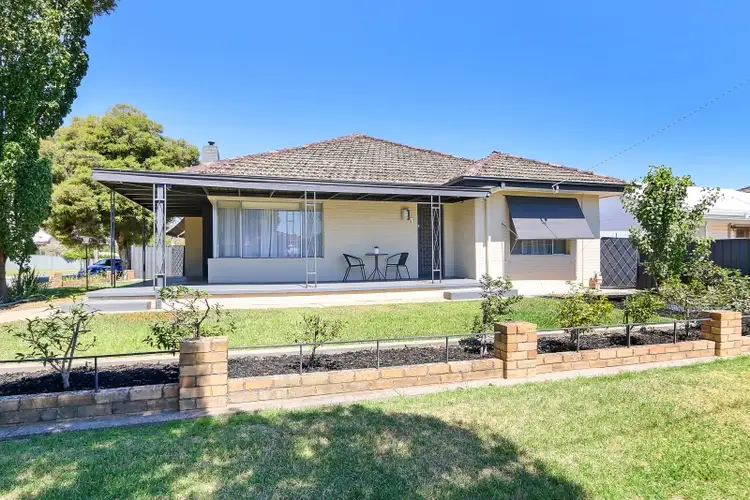 1 Richardson Street
