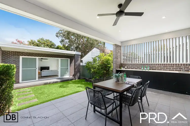 4 Benfield Parade