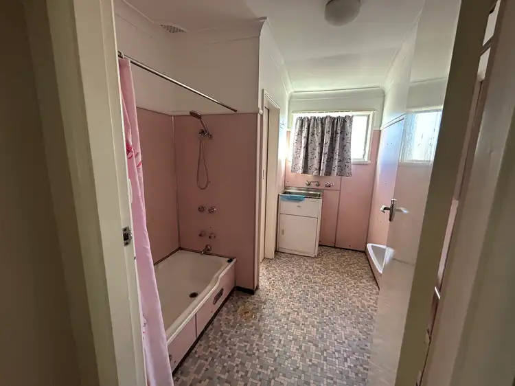 Fifth view of Homely house listing, 5/36 Baird Crescent, Tamworth NSW 2340