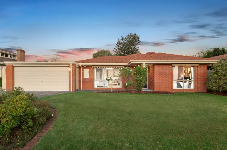 18 Bonaparte Place