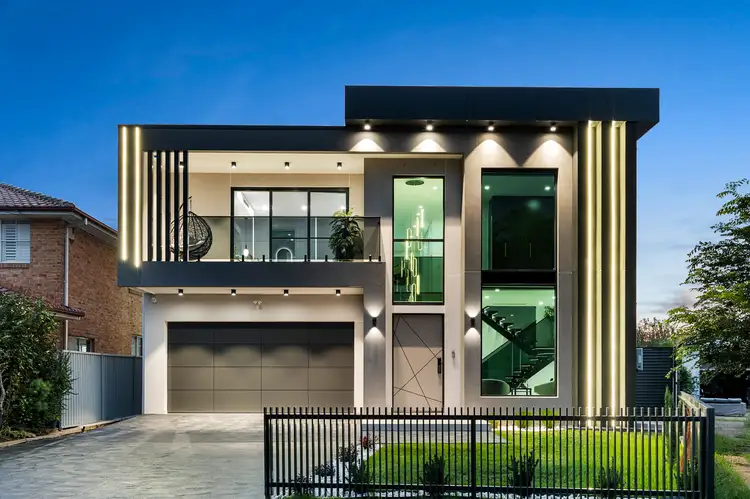 8 & 8A Wray Street