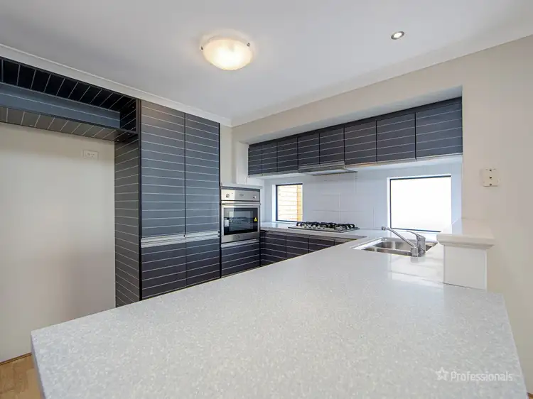 Sixth view of Homely villa listing, 2/37 Elizabeth Street, Mandurah WA 6210