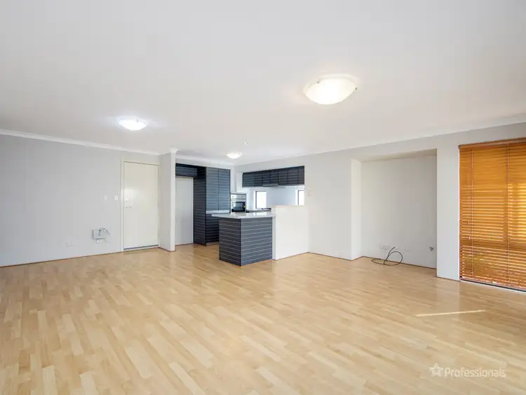 Seventh view of Homely villa listing, 2/37 Elizabeth Street, Mandurah WA 6210