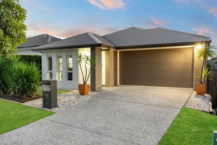 11 Mount Cooroora Street
