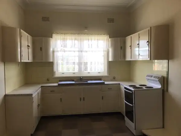 Third view of Homely house listing, 4/100 Belmore Street, Tamworth NSW 2340