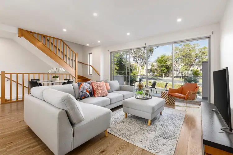 323 Maroondah Highway