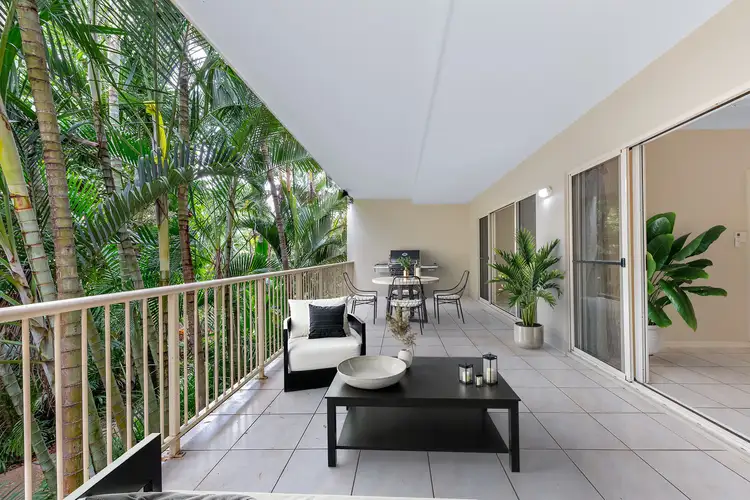 82/21 Shute Harbour Road
