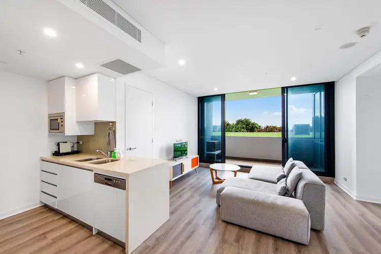2 Como Crescent