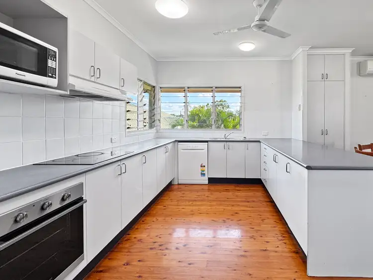 Fourth view of Homely house listing, 2 Glebe Place, Kirwan QLD 4817