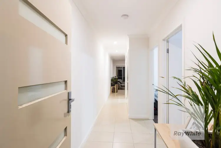 Second view of Homely house listing, 19 Allumba Way, Wollert VIC 3750