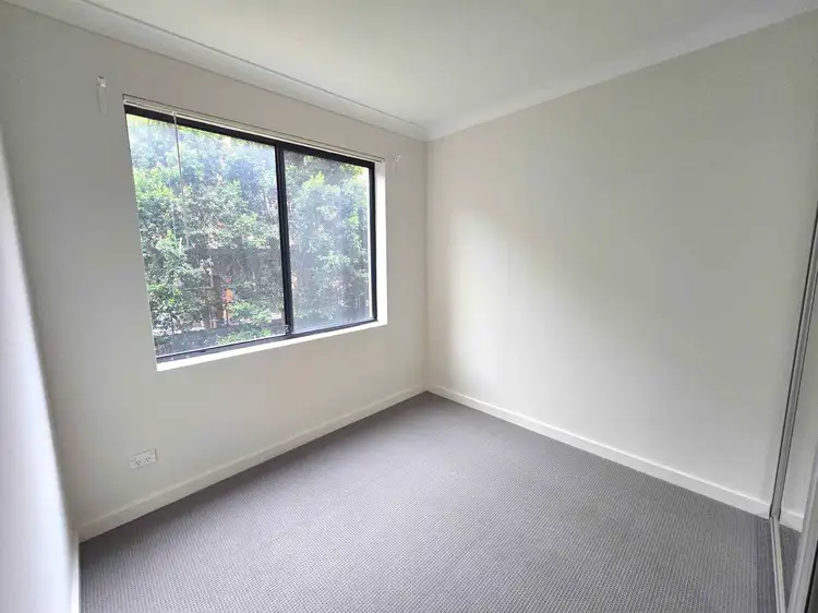 Second view of Homely unit listing, 31/5-11 Howard Avenue, Northmead NSW 2152