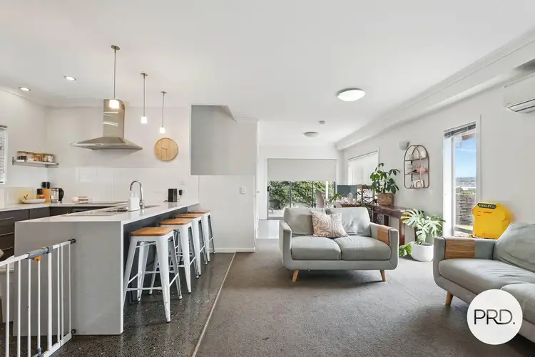 42 Oakdowns Parade