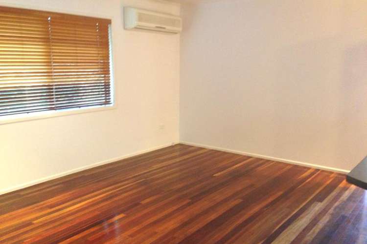 Third view of Homely apartment listing, 3/19 Collings Street, Balmoral QLD 4171