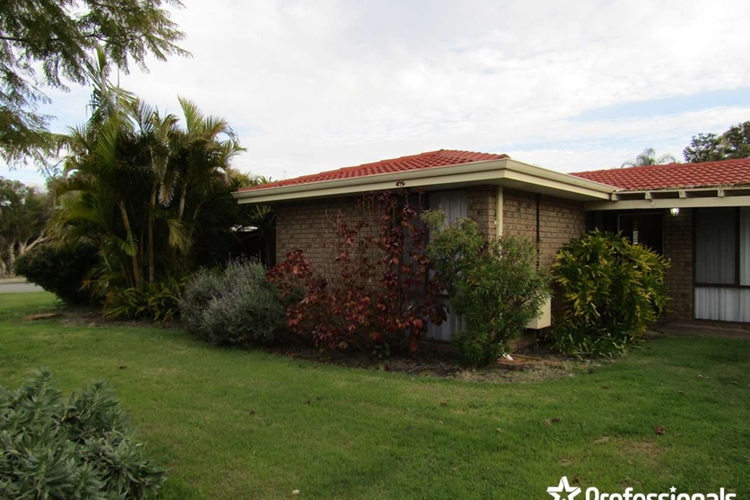 Main view of Homely house listing, 2 Gower Court, Willetton WA 6155