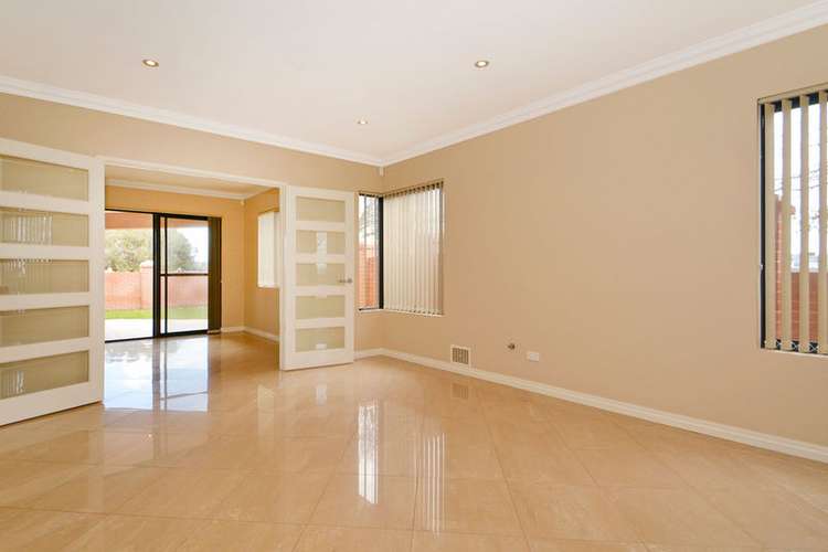 Sixth view of Homely house listing, 2 Saddler Circle, Mirrabooka WA 6061