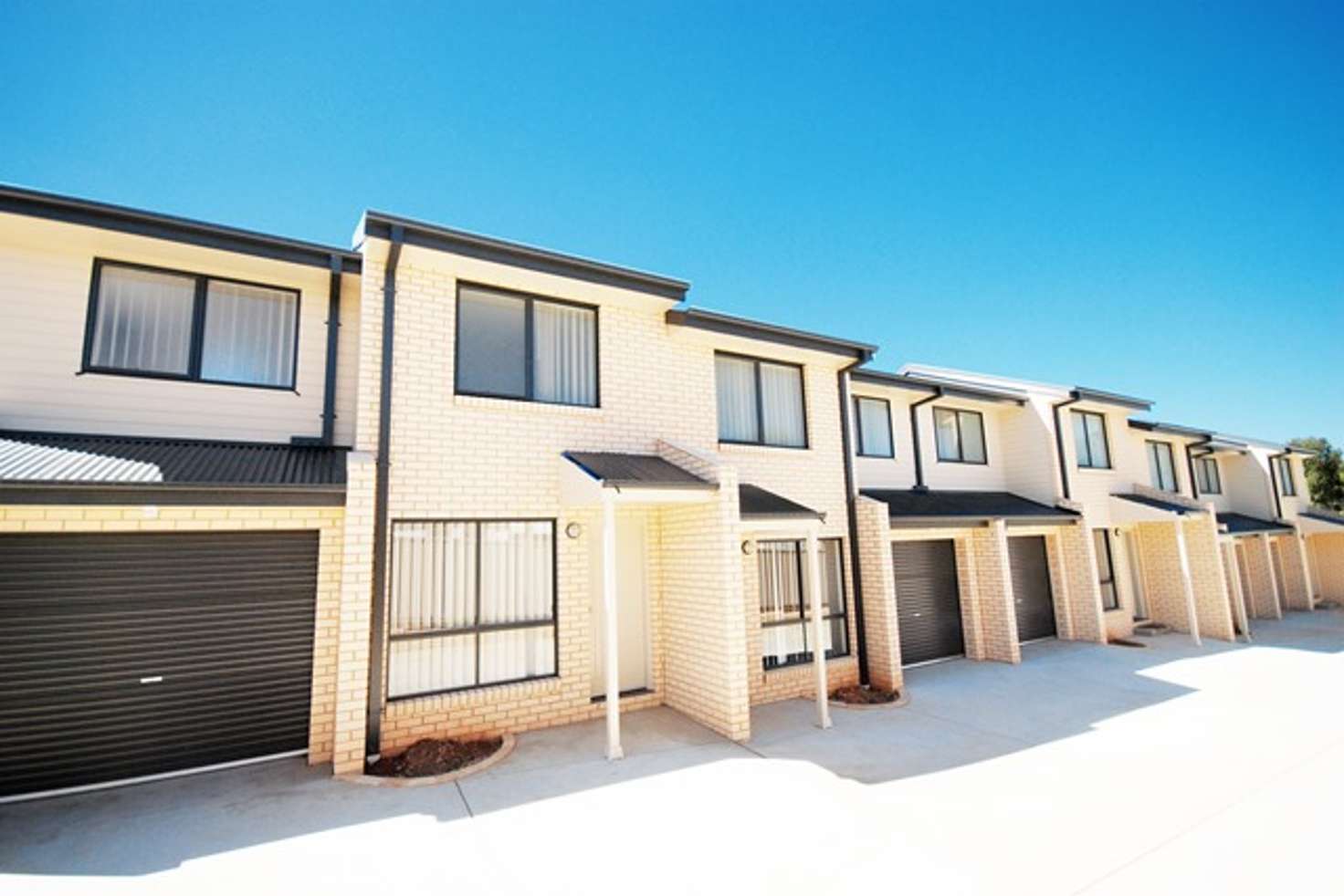 Main view of Homely townhouse listing, 7/38 Kenneally Street, Kooringal NSW 2650