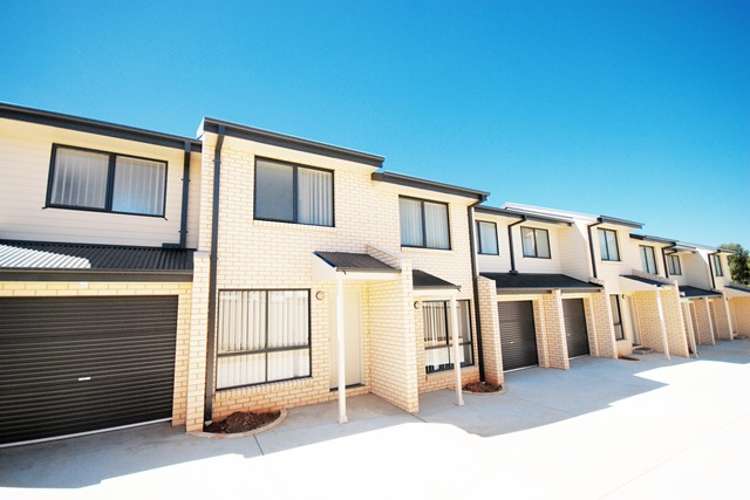 Main view of Homely townhouse listing, 7/38 Kenneally Street, Kooringal NSW 2650