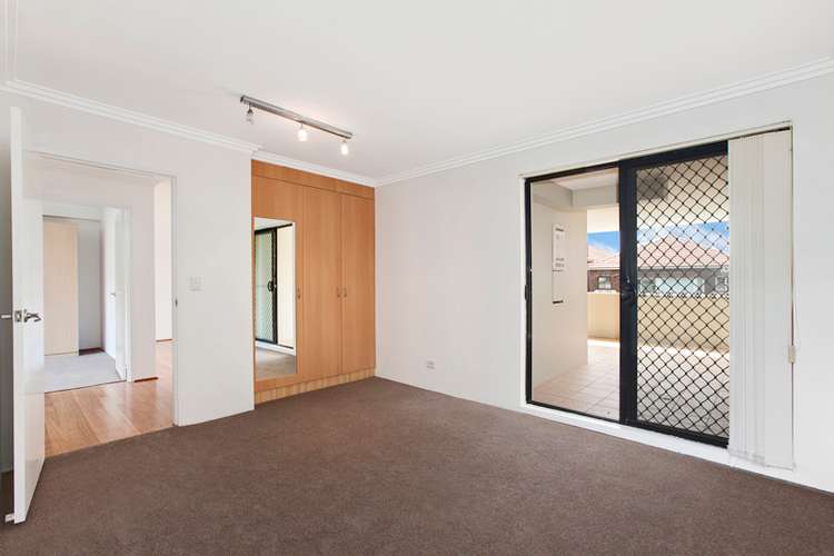 Third view of Homely apartment listing, 3/144 Glenayr Avenue, Bondi Beach NSW 2026