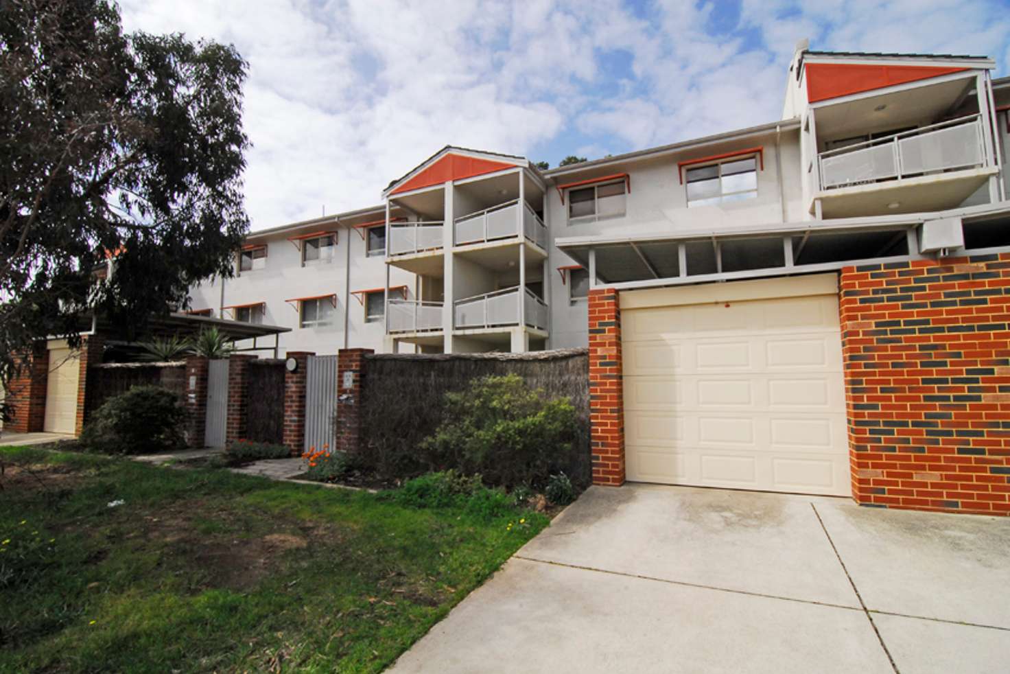 Main view of Homely unit listing, 9/24 Theseus Way, Coolbellup WA 6163