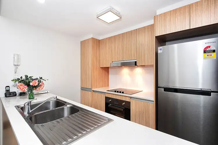 16/8 Finney Road