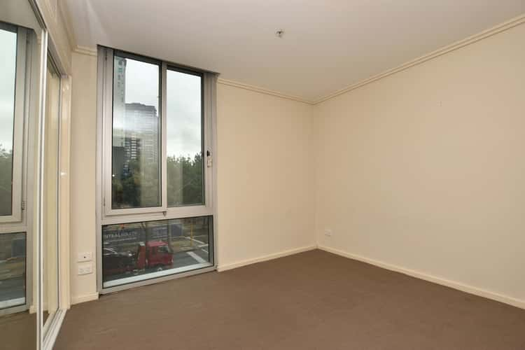 Fourth view of Homely apartment listing, REF 03226/86 Kavanagh Street, Southbank VIC 3006