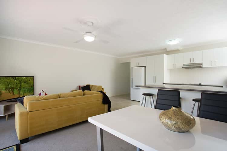 Fifth view of Homely apartment listing, 2/26 Stanhill Drive, Chevron Island QLD 4217