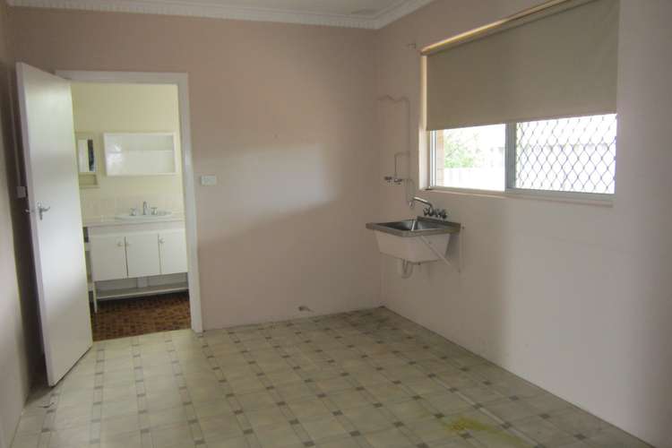 Fifth view of Homely semiDetached listing, 6B Ann Street, Eaton WA 6232