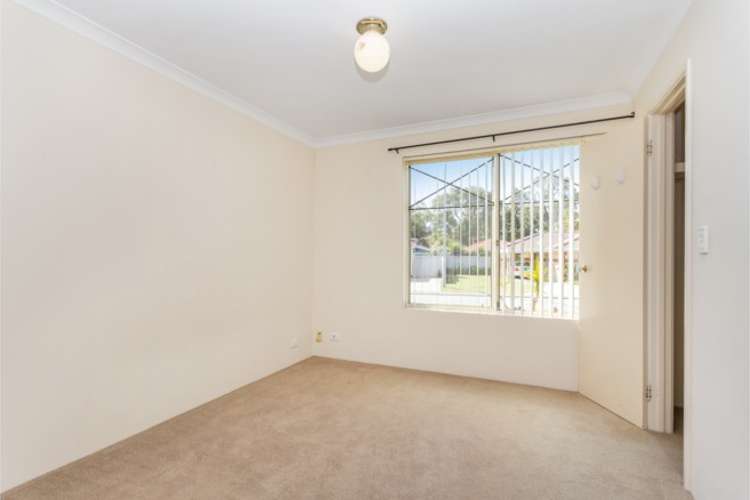 Fifth view of Homely unit listing, 1/16 Inverness Court, Cooloongup WA 6168