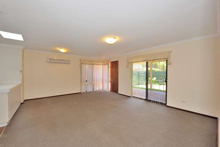 Fifth view of Homely unit listing, 2/14 Vista Avenue, Rockingham WA 6168