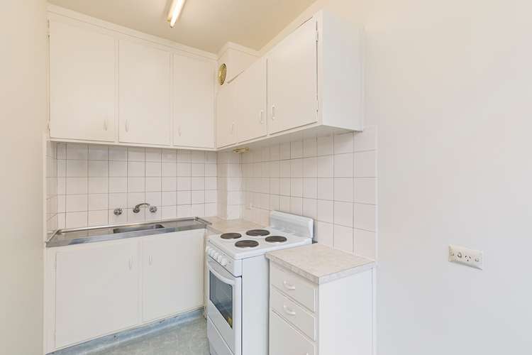 Third view of Homely apartment listing, 7 / 7 Faussett Street, Albert Park VIC 3206