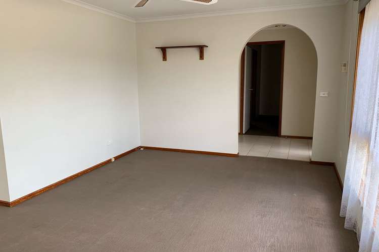Fourth view of Homely house listing, 8 Poorinda Rise, Narre Warren VIC 3805