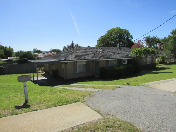 28 Tremlett St