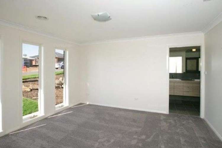 Second view of Homely house listing, 10 Pooginook Place, Bourkelands NSW 2650